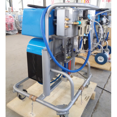 970 * 910 * 1330mm 0.1Mpa Peralatan Busa Semprot Poliuretan